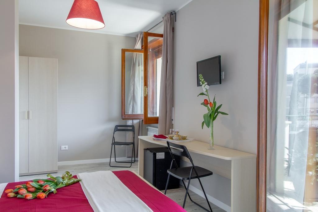 B&B Rosemary Rooms โรม ภายนอก รูปภาพ